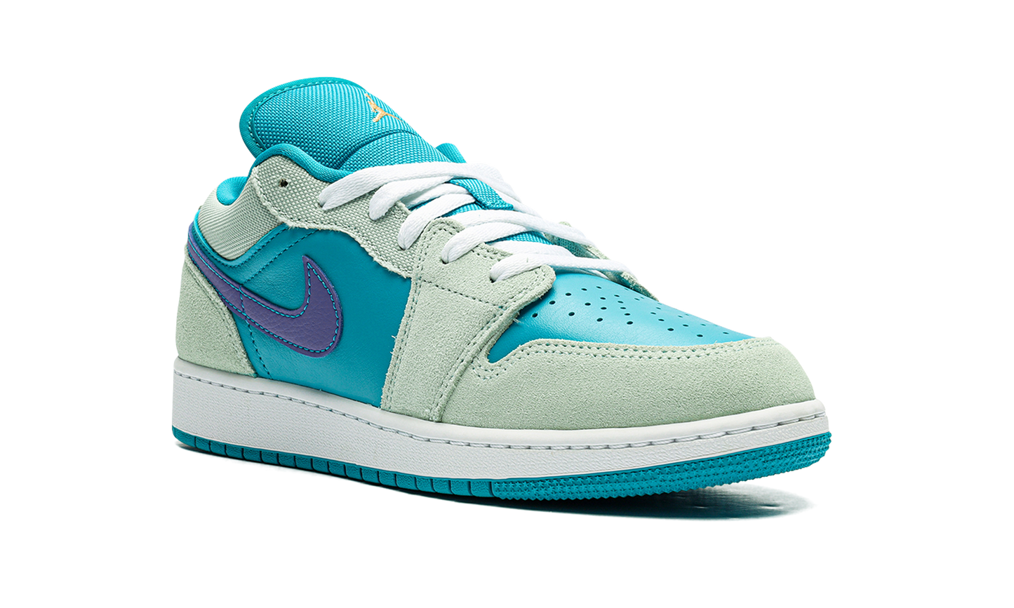 AIR JORDAN 1 LOW SE GS "AQUATONE CONCORD" DX4374 300