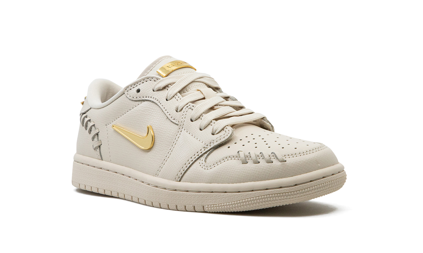 Air Jordan 1 Low WMNS "Method of Make - Legend Light Brown" FN5032 200