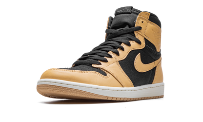 Air Jordan 1 "Heirloom" 555088 202