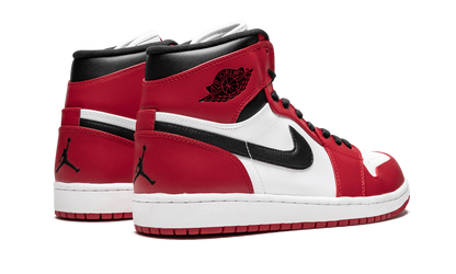 Air Jordan 1 Retro High "Chicago" 332550 163