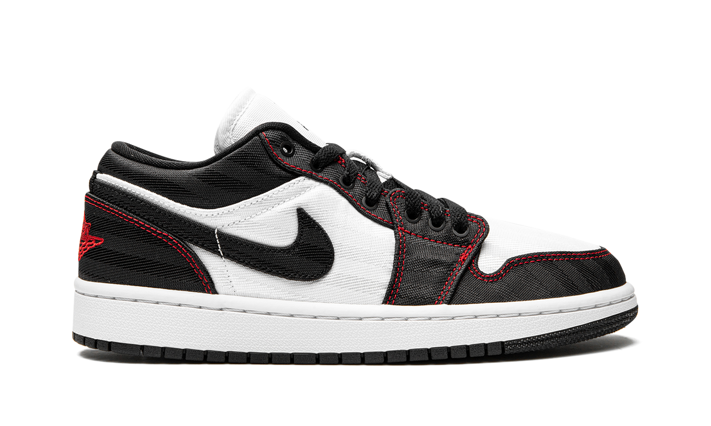 AIR JORDAN 1 LO SE UTL WMNS "White / Black / Red" DD9337 106