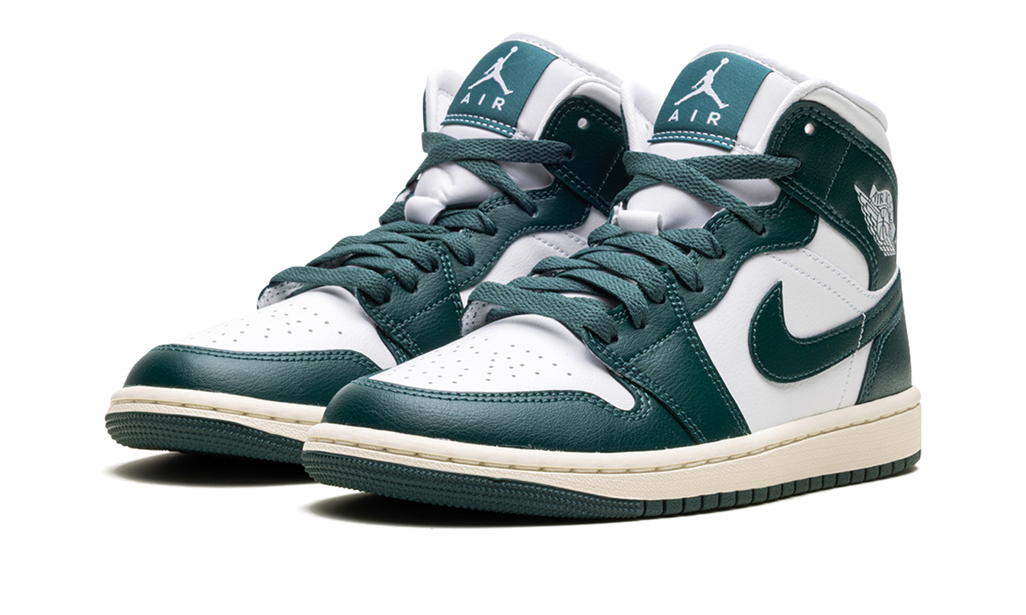 Air Jordan 1 Mid "Oxidised Green" BQ6472 133