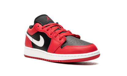 Air Jordan 1 Low GS "Black / Very Berry" 553560 061