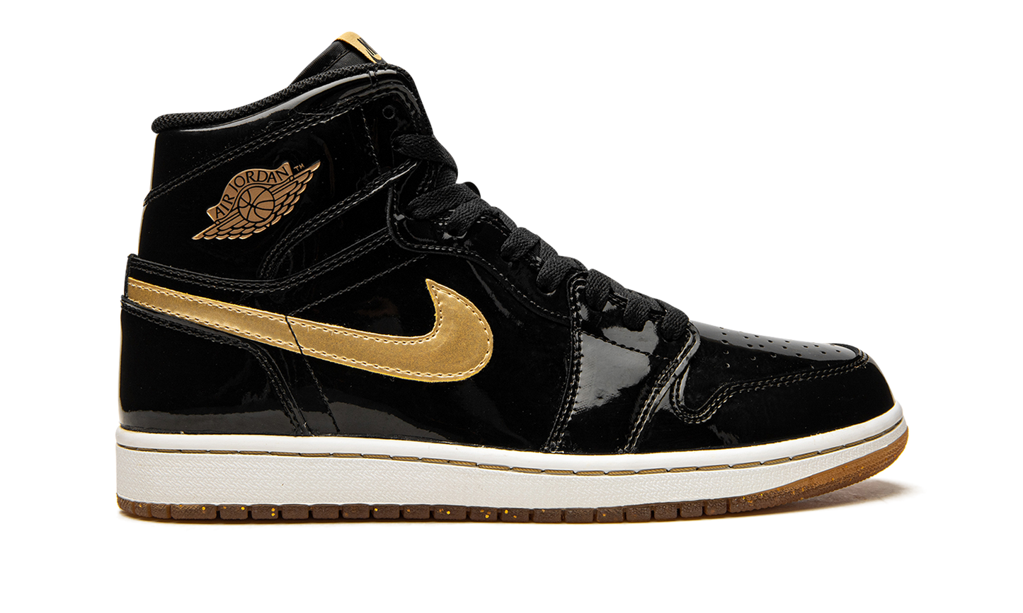Air Jordan 1 Retro High OG "Black/Metallic Gold" 555088 019