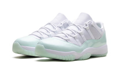 Air Jordan 11 Low WMNS "Igloo" AH7860 103