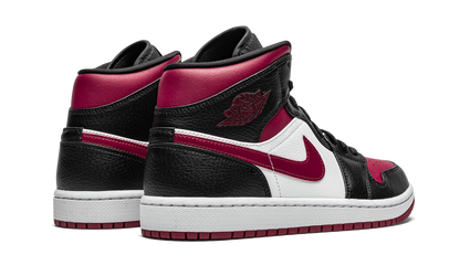 Air Jordan 1 Mid "Bred Toe" 554724 066
