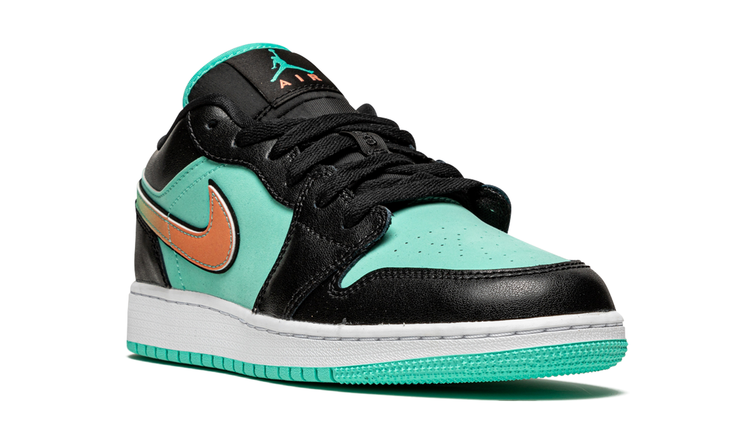 Air Jordan 1 Low SE GS "Tropical Twist" CV9844 301