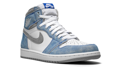 Air Jordan 1 Retro High OG "Hyper Royal" 555088 402