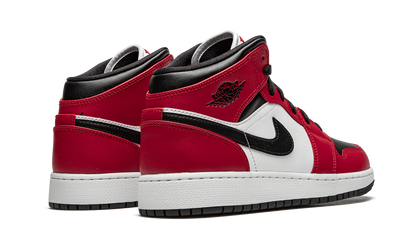 Air Jordan 1 Mid GS "Chicago Black Toe" 554725 069