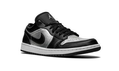 AIR JORDAN 1 LOW SE WMNS "Silver Toe" DA5551 001