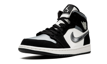 Air Jordan 1 Mid SE "Satin Grey" 852542 011