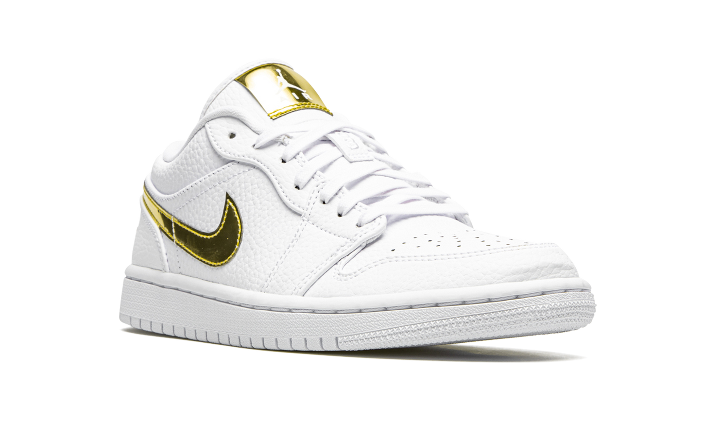 AIR JORDAN 1 Low SE WMNS "White Metallic Gold" CZ4776 100