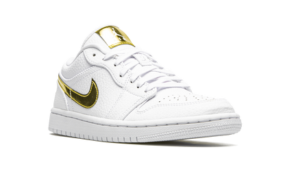 AIR JORDAN 1 Low SE WMNS "White Metallic Gold" CZ4776 100