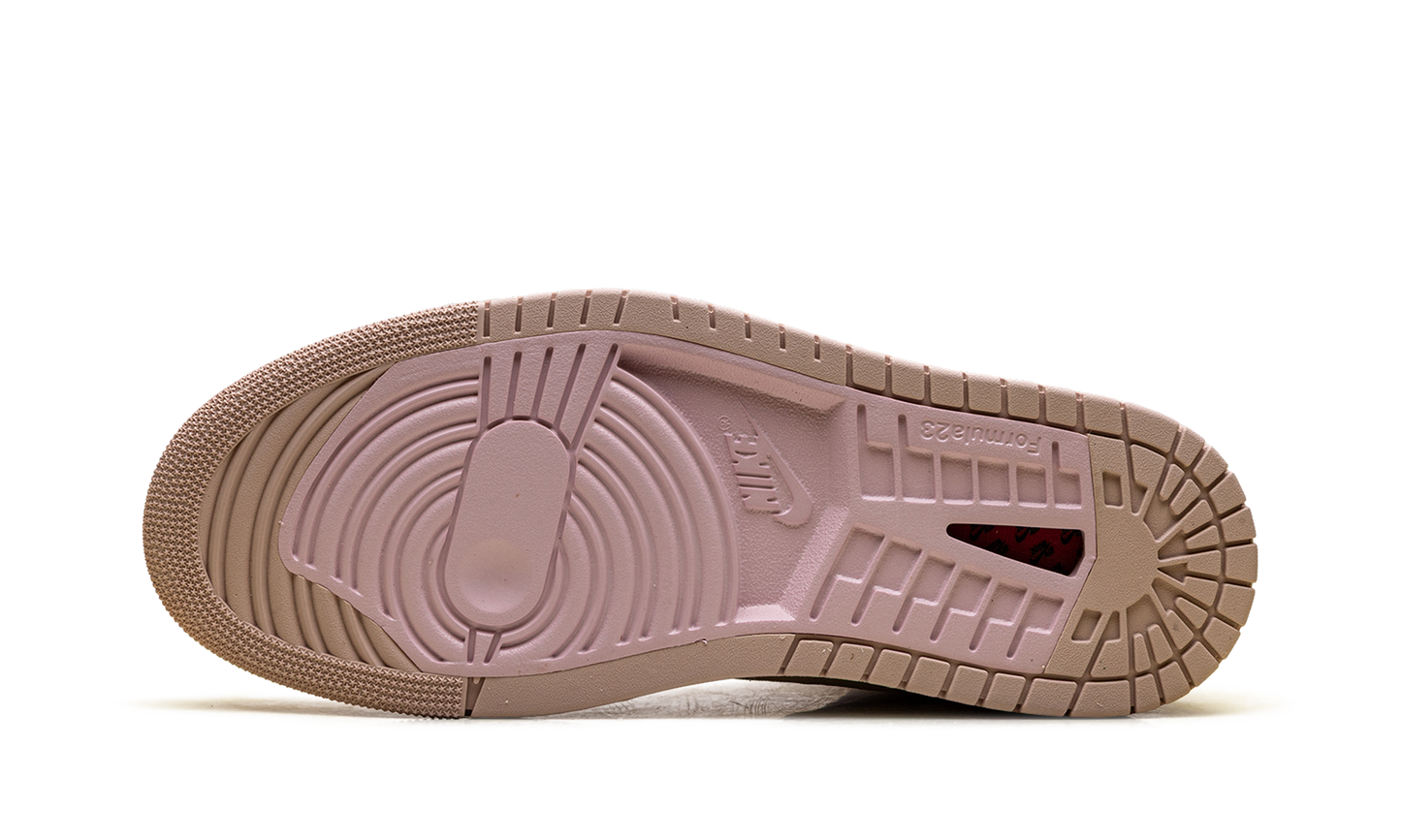 Air Jordan 1 High Zoom Air CMFT 2 WMNS "Muslin Plum Chalk" DV1305 100