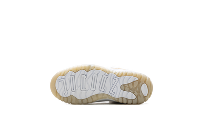 Air Jordan 11 Retro Low PS "Mother's Day" 580522 102