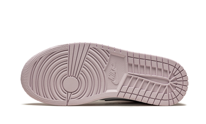 AIR JORDAN 1 MID WMNS "Barely Rose" BQ6472 500