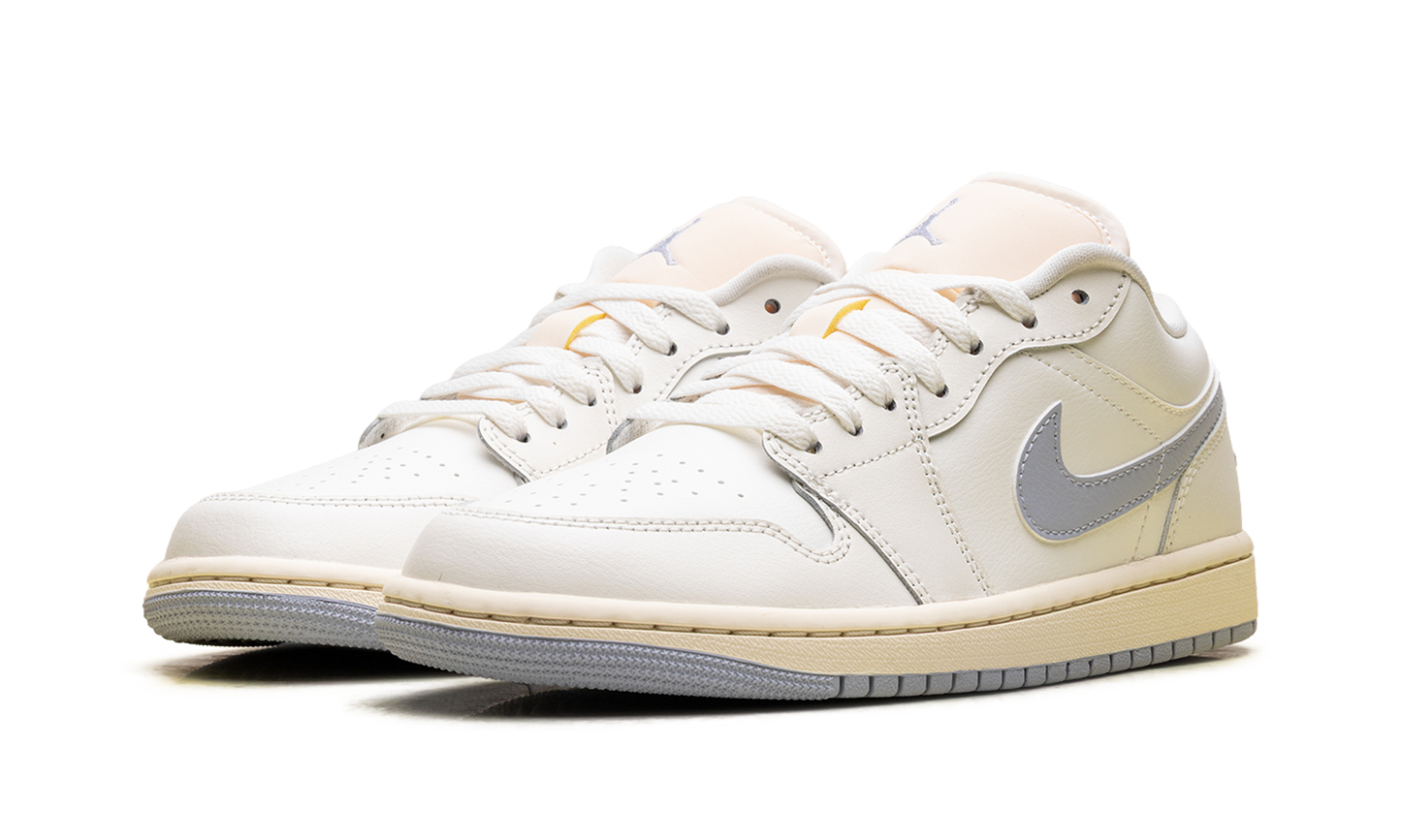 Air Jordan 1 Low WMNS "White/Purple" DC0774 106