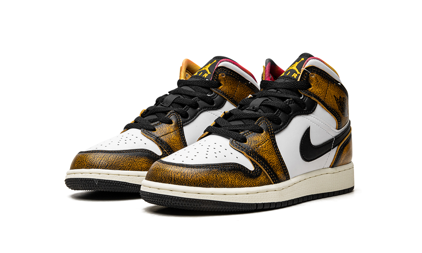 AIR JORDAN 1 MID SE GS "Orange Wear Away" DQ8418 071