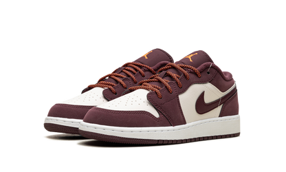 Air Jordan 1 GS "Night Maroon" 553560 068