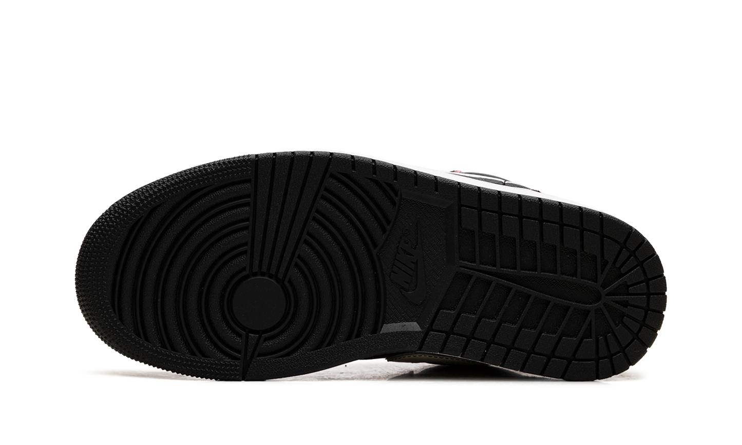 Air Jordan 1 Low SE "Black/Black/Racer Pink/Pale Ivory" IR0842 010
