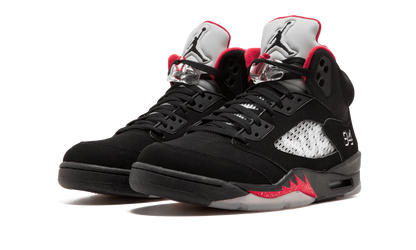 Air Jordan 5 Retro Supreme "Supreme" 824371 001