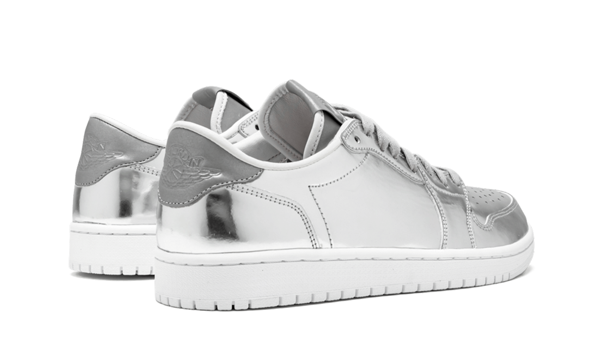 Air Jordan 1 Low Pinnacle "Metallic Silver" 852549 003