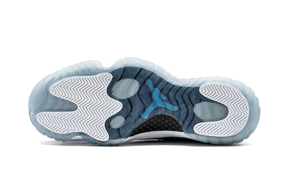 Air Jordan 11 Retro "Pantone" 689479 405
