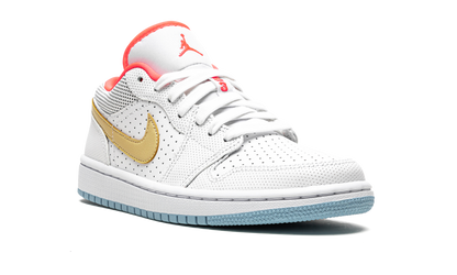AIR JORDAN 1 LO SE WMNS "White / Sesame / Flash Crimson" DC9509 100