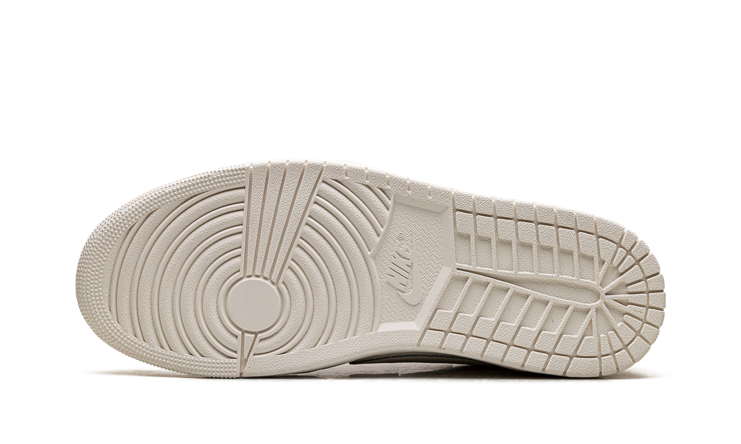 Air Jordan 1 Retro Low OG "Sail" HQ6998 100
