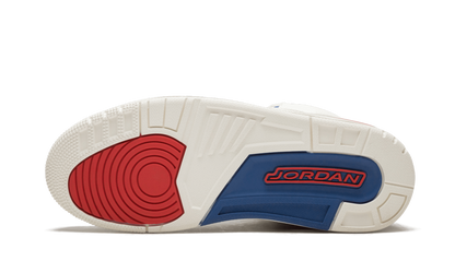 Air Jordan 3 Retro "International Flight" 136064 140