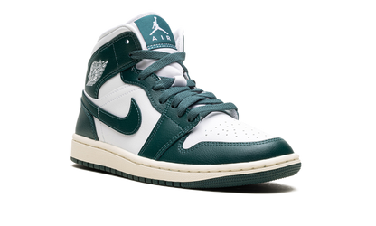 Air Jordan 1 Mid "Oxidised Green" BQ6472 133