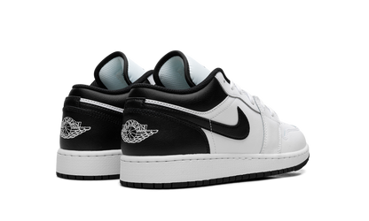 Air Jordan 1 Low GS "WHITE BLACK" 553560 132
