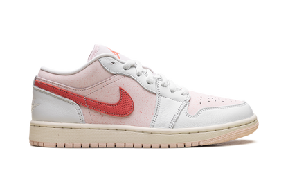 Air Jordan 1 Low WMNS "Strawberry MIlkshake" IB8156 133
