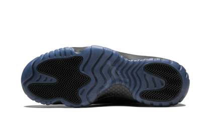 Air Jordan 11 Retro "Cap & Gown" 378037 005