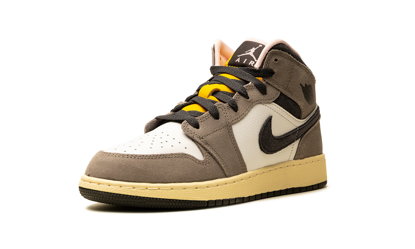 Air Jordan 1 Mid SE GS "Cave Stone" HQ2014 100