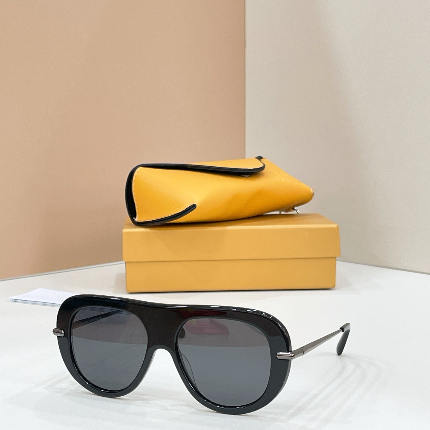 LOEWE Sunglasses-LW40186U