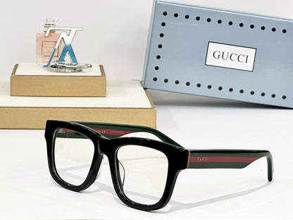 GUCCI Sunglasses-GG1135S