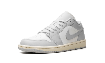 Air Jordan 1 WMNS "Light Grey" DC0774 103