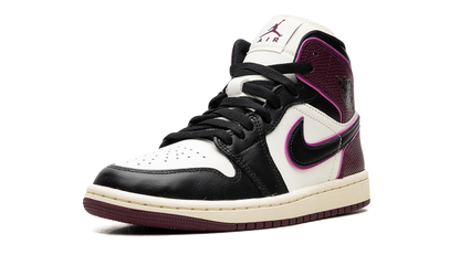 Air Jordan 1 "Bordeaux" FQ7818 101