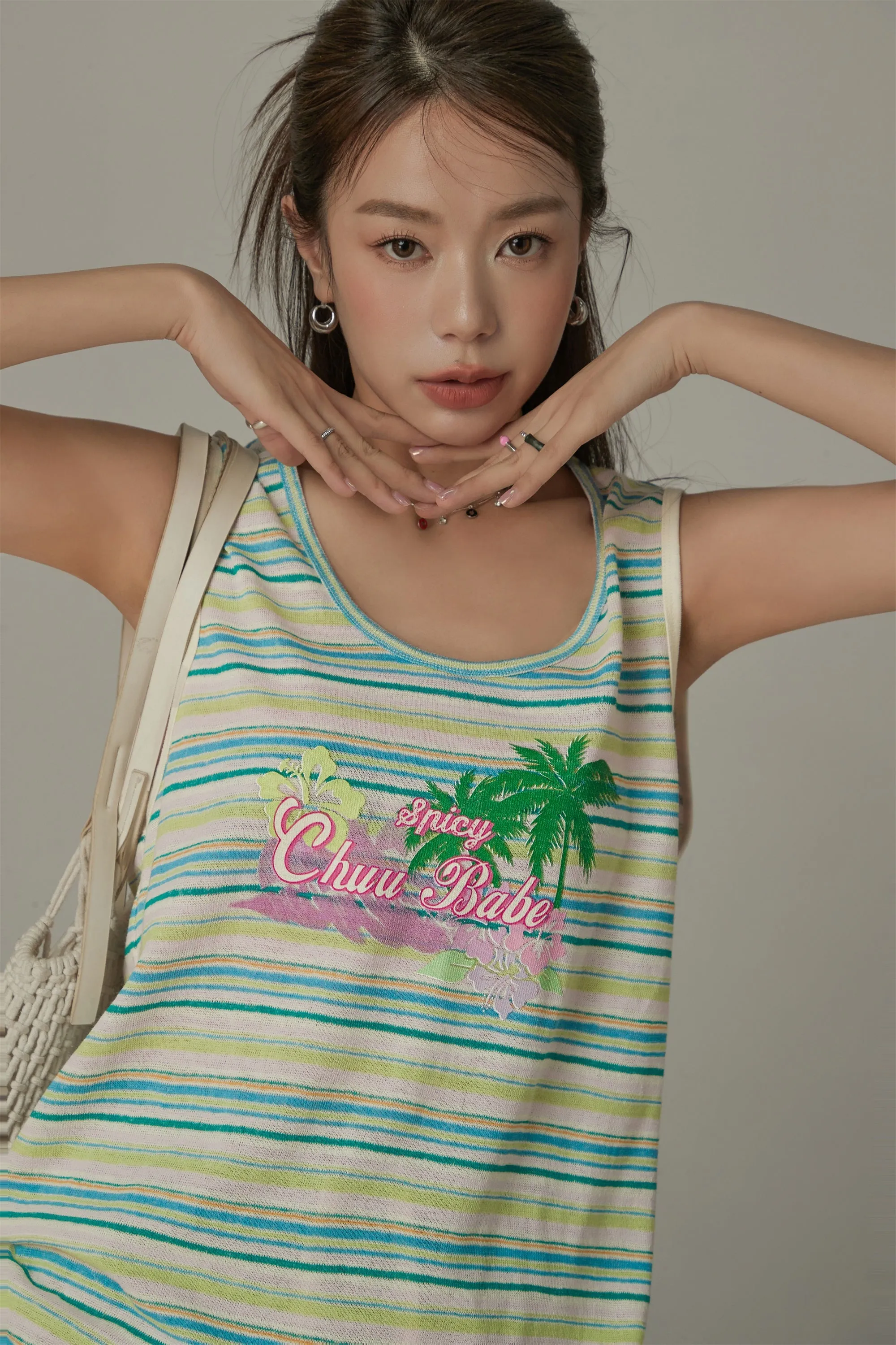 Chuu Baby Printed Design Striped Sleeveless Oversized T-Shirt