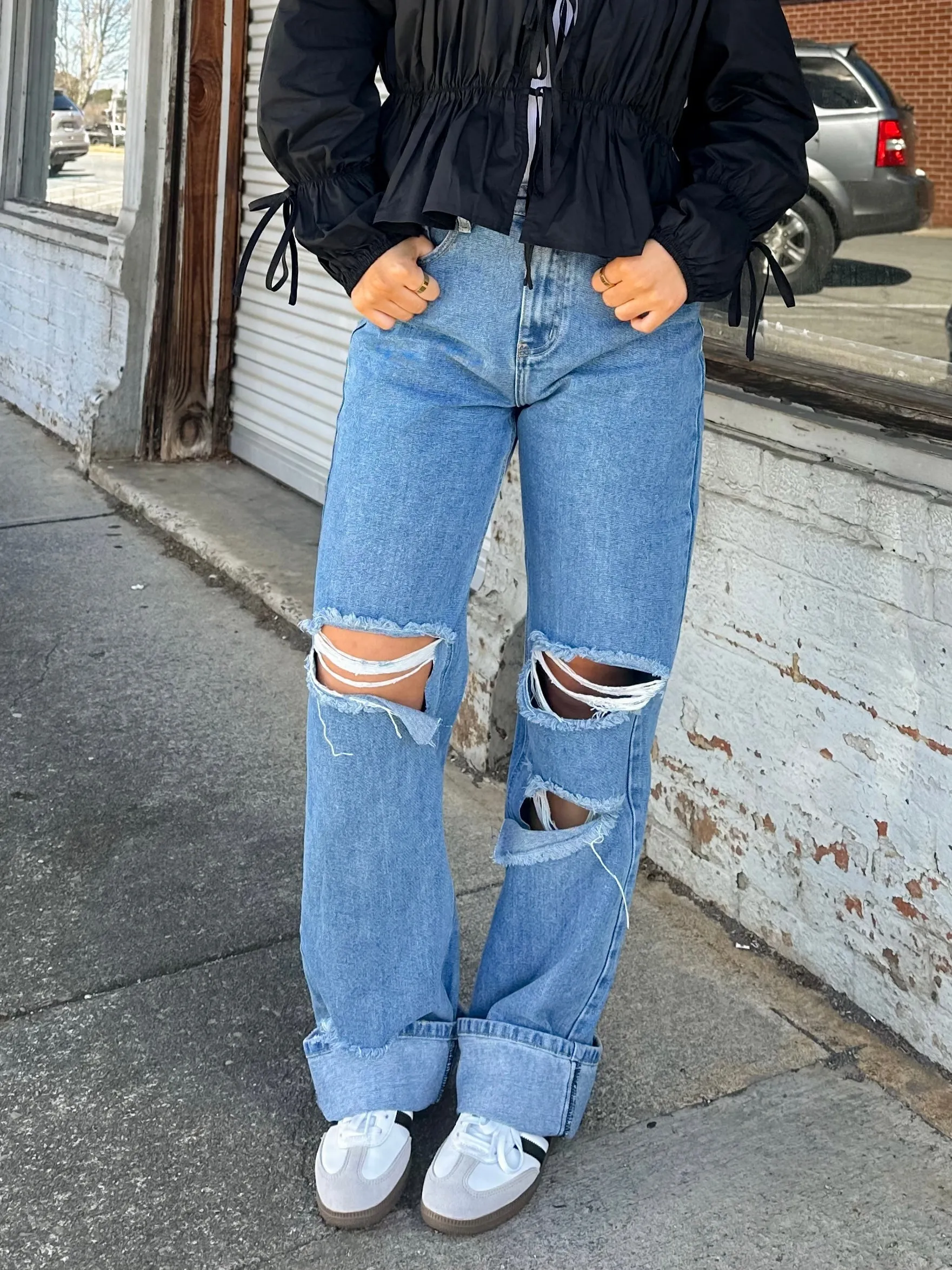 Distressed Wide Leg Jeans