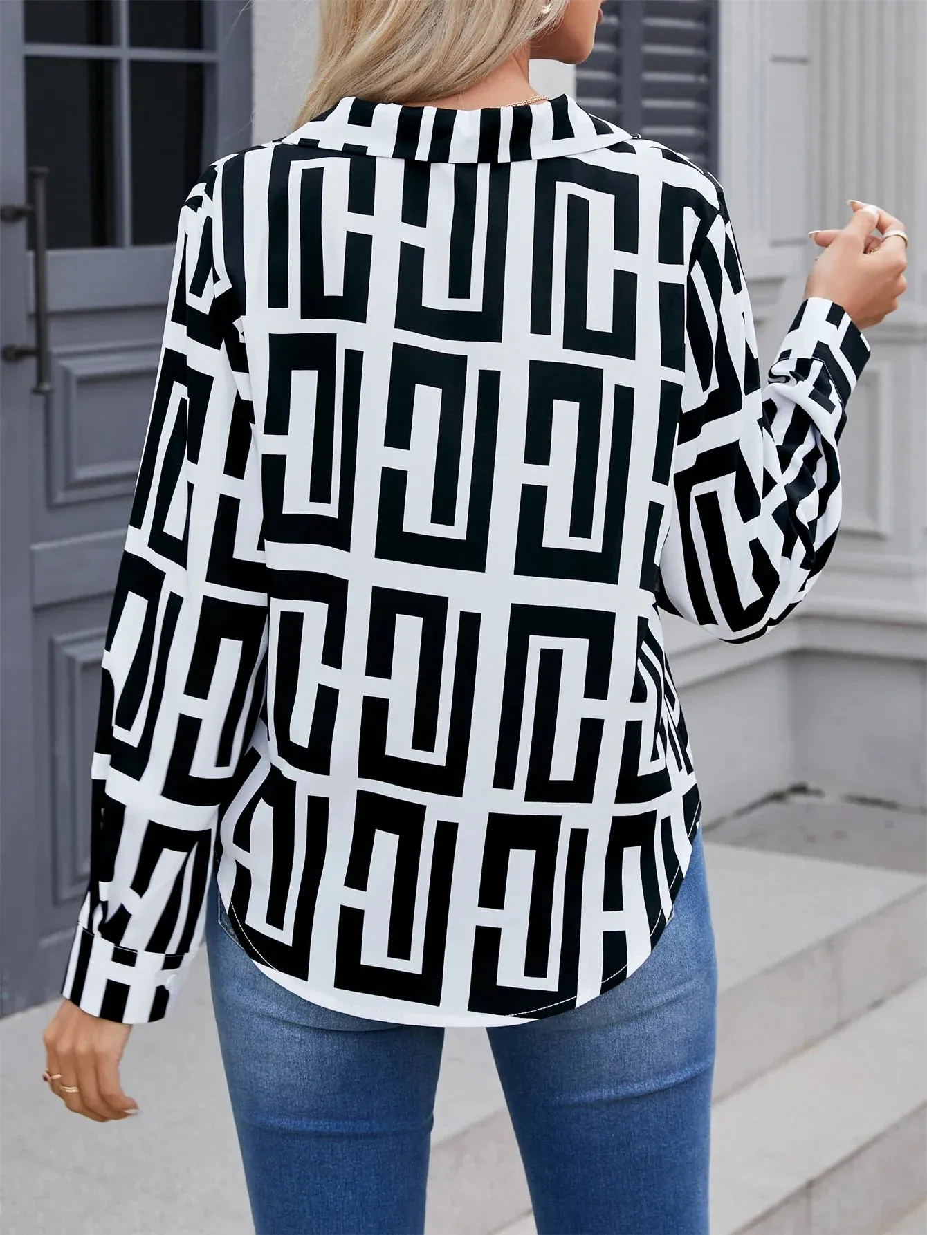 legant Collar Button Suit Printed Geometric Front Long Sleeved Blouse